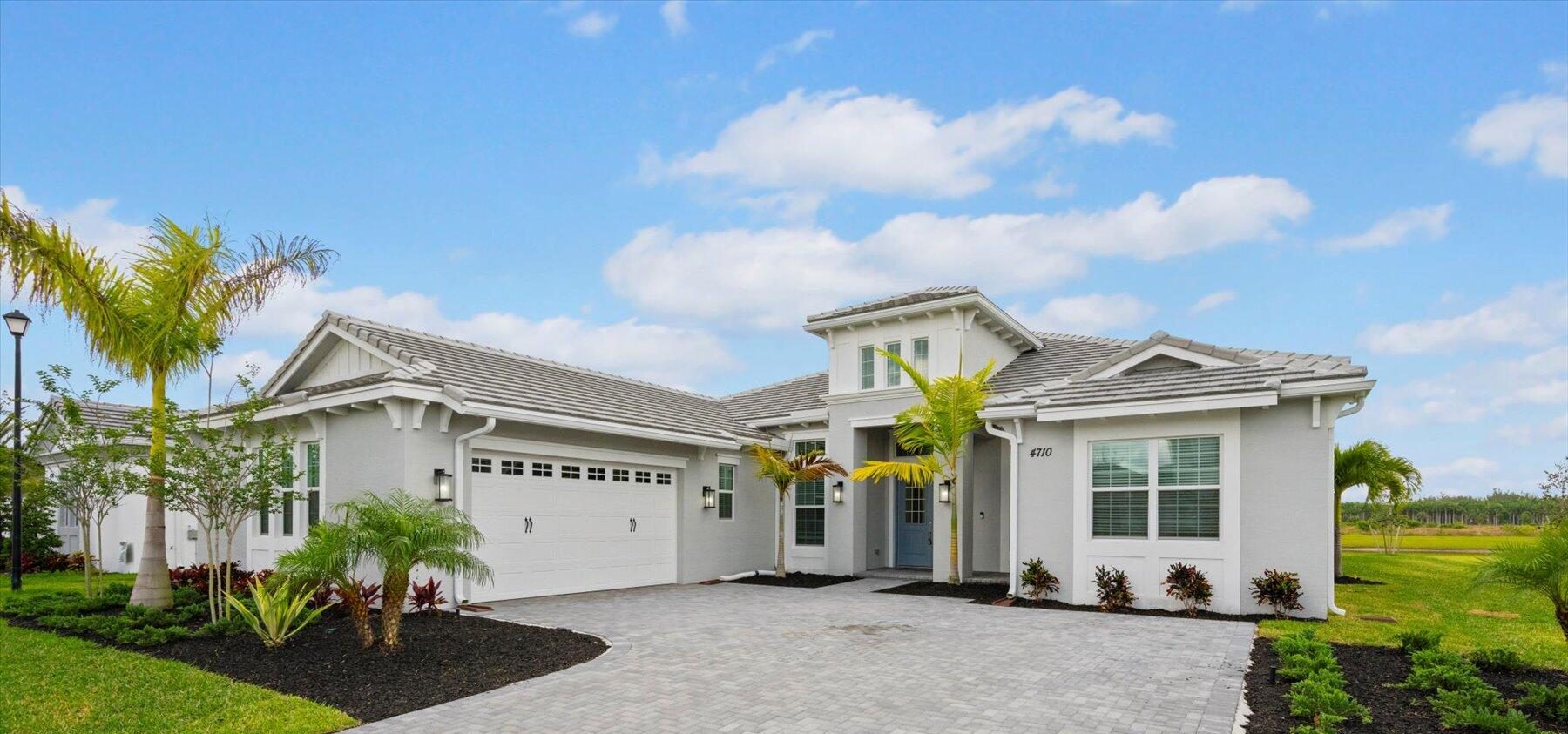 TEQUESTA GRAND